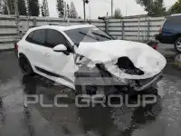 2017 Porsche MACAN photo