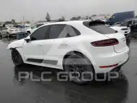 2017 Porsche MACAN photo