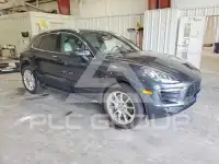 2017 Porsche MACAN photo