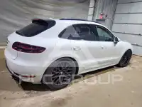 2017 Porsche MACAN photo