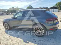 2017 Porsche MACAN photo