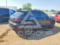 2017 Porsche MACAN photo