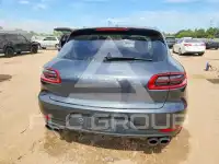 2017 Porsche MACAN photo