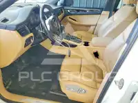 2017 Porsche MACAN photo