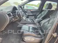 2017 Porsche MACAN photo