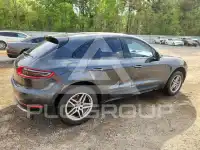 2017 Porsche MACAN photo