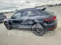 2017 Porsche MACAN photo