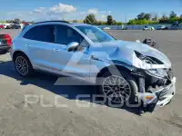2017 Porsche MACAN photo