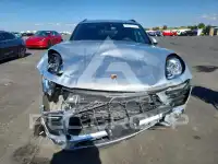 2017 Porsche MACAN photo
