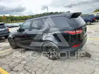 2017 Land Rover Discovery photo