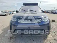 2017 Land Rover Discovery photo