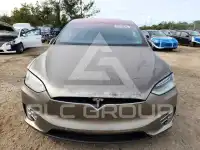 2017 Tesla Model X фото
