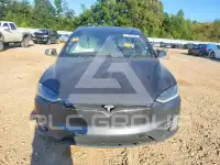 2017 Tesla Model X photo