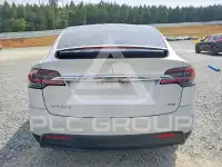 2017 Tesla Model X фото
