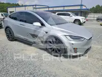 2017 Tesla Model X фото