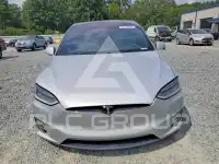 2017 Tesla Model X фото