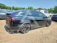 2017 Tesla Model X фото