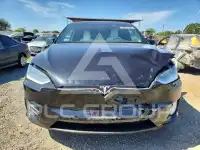 2017 Tesla Model X photo