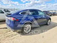 2017 Tesla Model X фото