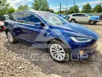 2017 Tesla Model X фото