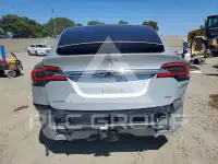 2017 Tesla Model X фото
