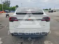 2017 Tesla Model X фото