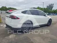 2017 Tesla Model X фото