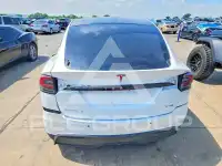 2017 Tesla Model X фото