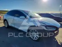2017 Tesla Model X фото