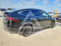 2017 Tesla Model X photo