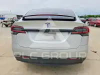 2017 Tesla Model X фото