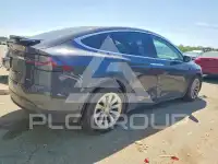 2017 Tesla Model X фото