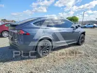 2017 Tesla Model X фото
