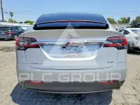 2017 Tesla Model X фото