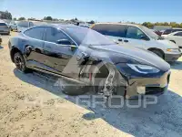 2017 Tesla Model S photo
