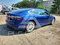 2017 Tesla Model S photo