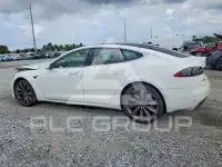2017 Tesla Model S фото