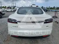 2017 Tesla Model S фото