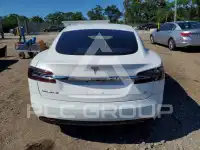 2017 Tesla Model S фото