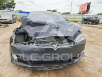2017 Tesla Model S фото