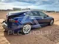 2017 Tesla Model S фото