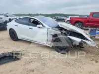 2017 Tesla Model S фото