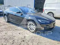 2017 Tesla Model S фото