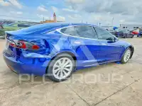 2017 Tesla Model S фото