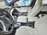 2017 Tesla Model S фото