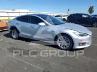 2017 Tesla Model S фото
