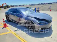 2017 Tesla Model S photo