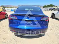2017 Tesla Model 3 фото
