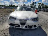 2017 Alfa Romeo Giulia photo
