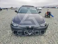 2017 Alfa Romeo Giulia photo
